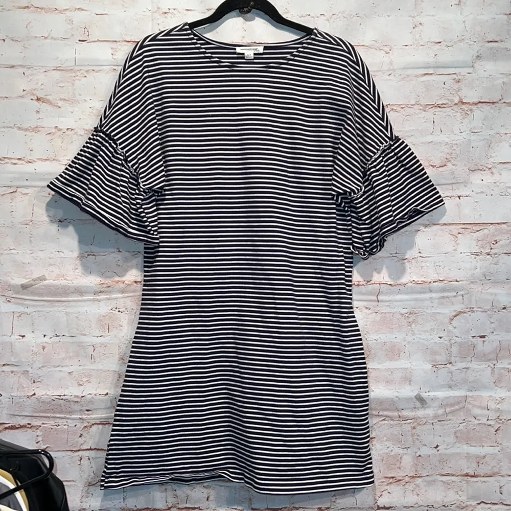 Beach lunch lounge Sierra dress navy stripe flutter ruffles sleeves knee length - Image 2