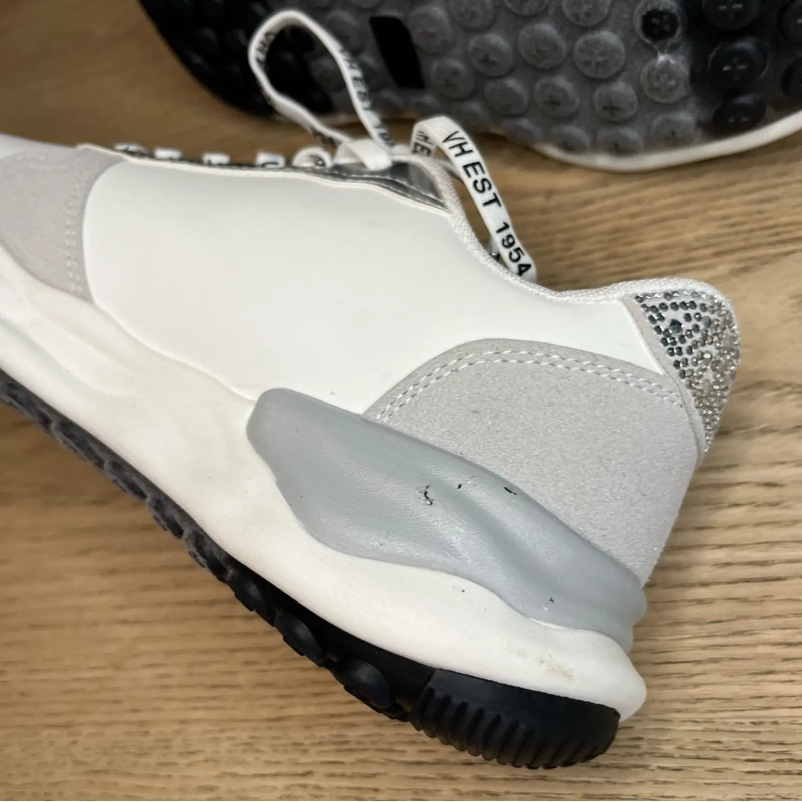 Vintage Havana Run Silver Glitter Sneaker Trainer Shoe Metallic Star Women’s 8 - Image 10