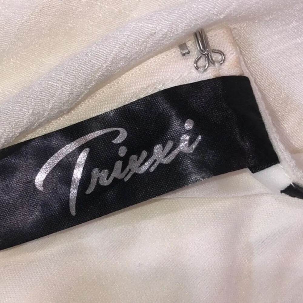 Trixxi size 7 ivory lace crochet maxi sundress - Image 6