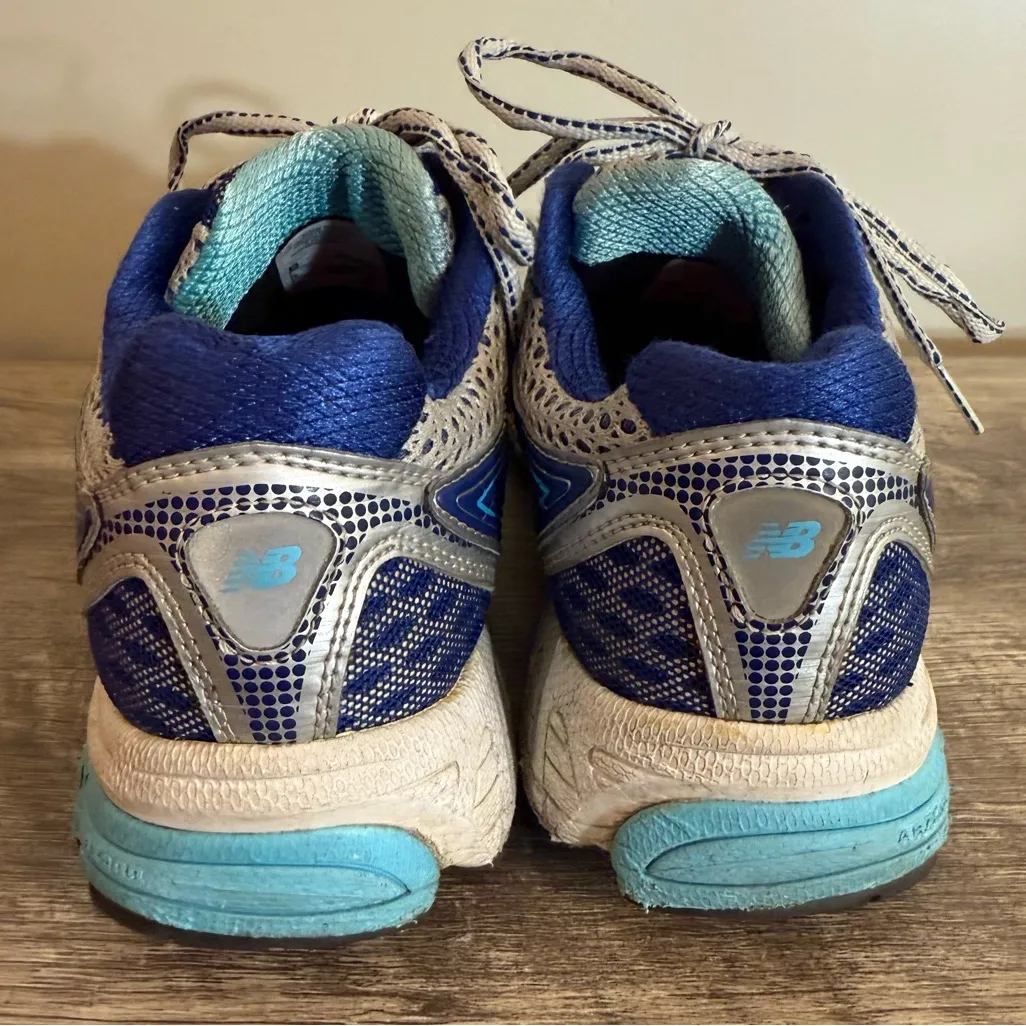 New Balance 860 V3 Running Sneakers Women’s Size 9 Silver Blue - Image 8