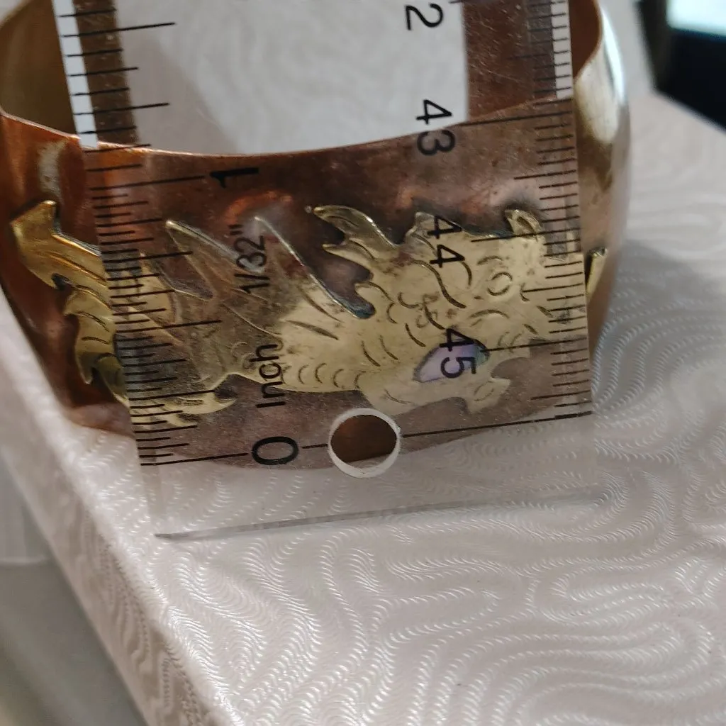 Dragon Mexican Copper Cuff Bracelet MCM Vintage Brass Dragon Abalone 1 Inch Wide Size M - Image 10