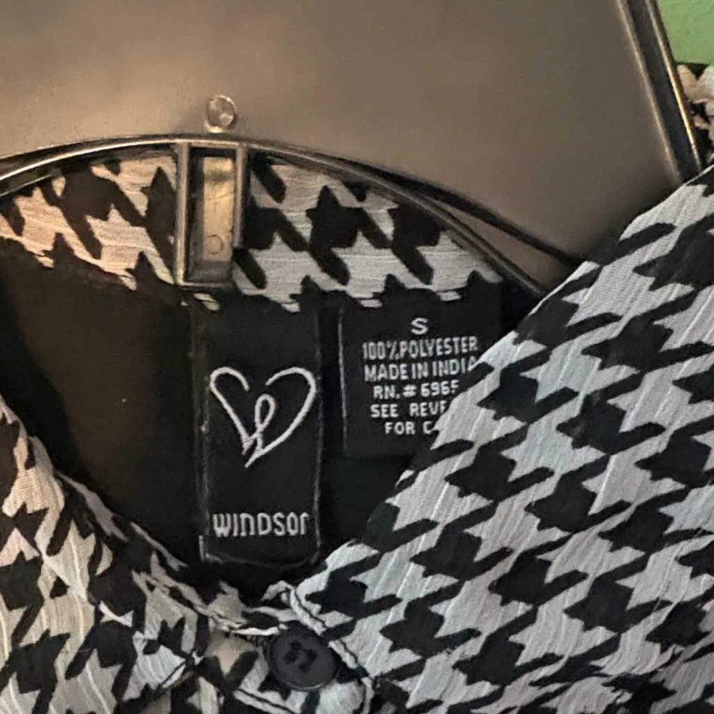 Windsor Black and White Houndstooth Button Down Shirt - Image 4