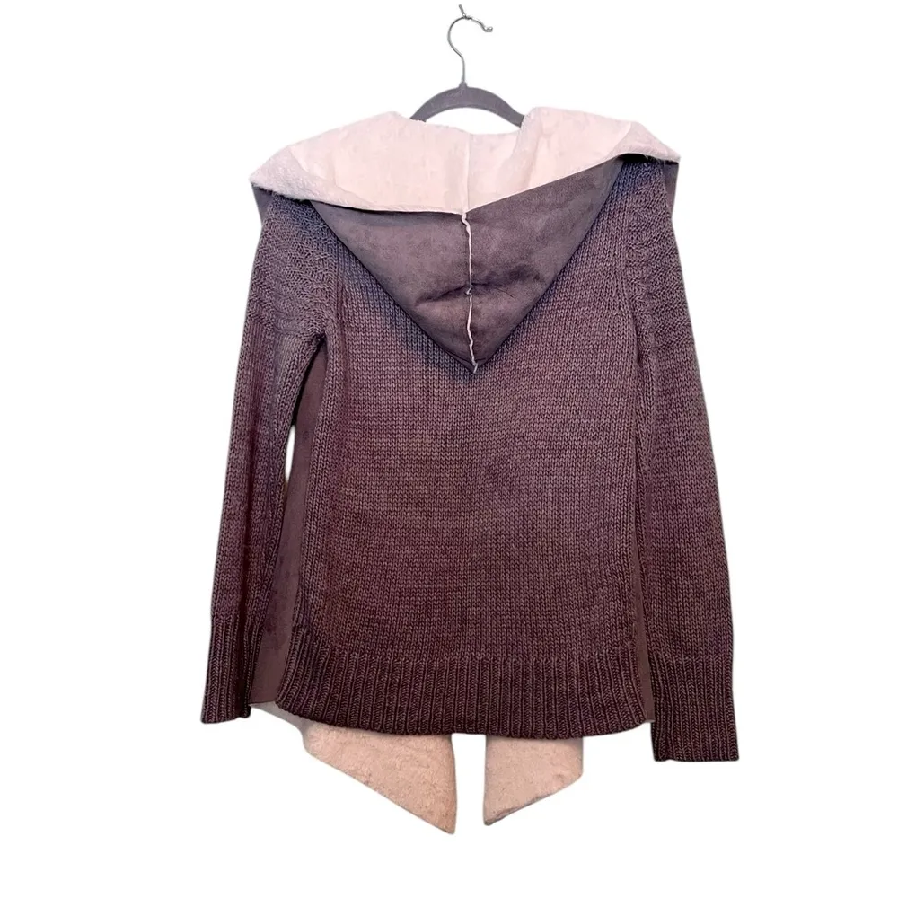 Sweater. Hooded. Faux Fur/Suede. Grey &White. Open Cardigan. - Image 7