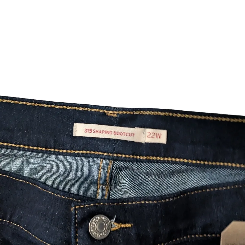 Levi's 315 Shaping Boot cut Jeans Size 22W - Image 3