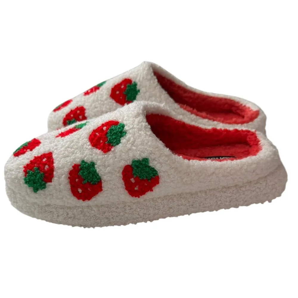 Kensie Sherpa Memory Foam Strawberry Print Slip On Slippers Women’s Size 8 - Image 3