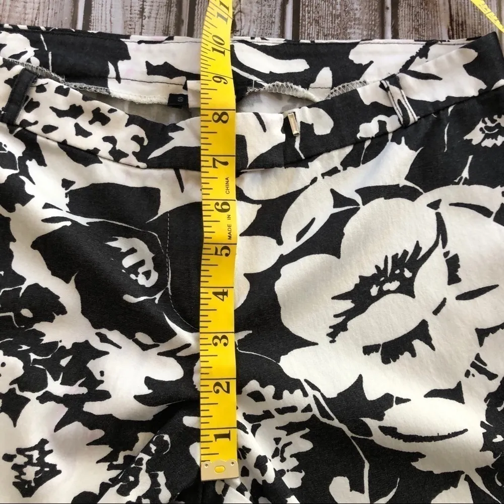 Capri dress pants Size Medium Black - Image 6