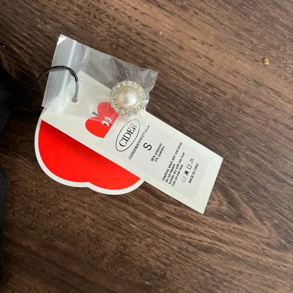 Cider  mesh black cropped tank top - Image 4