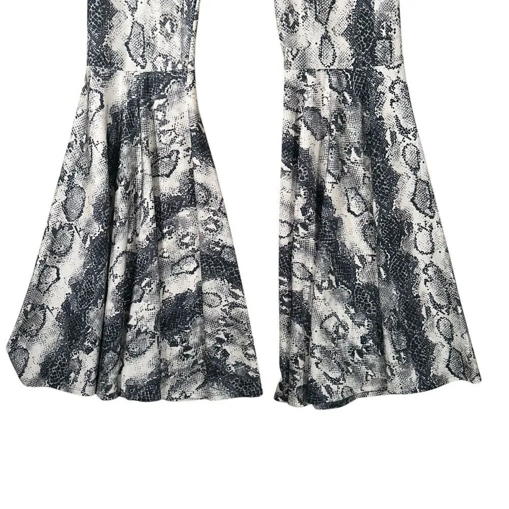 Womens White Black NEW Snakeskin Western Flare Leggings Pants Snake Print Sz 2X - Image 3