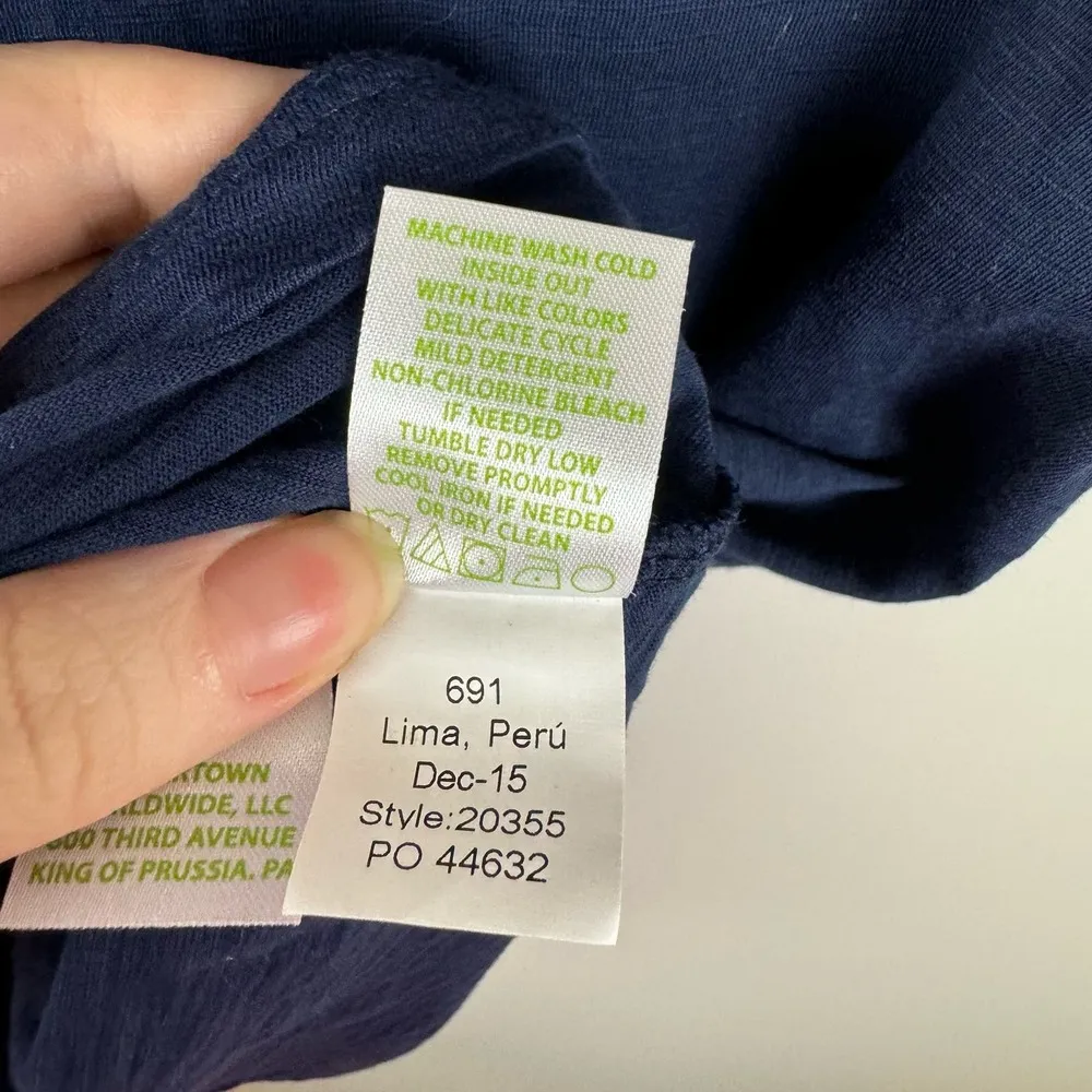 Lilly Pulitzer Pima Cotton True Navy Short Sleeve T-Shirt Size Small - Image 5