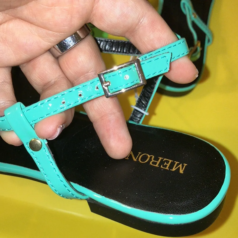 NWT Merona Alma Sandal, Size 6 - Image 4