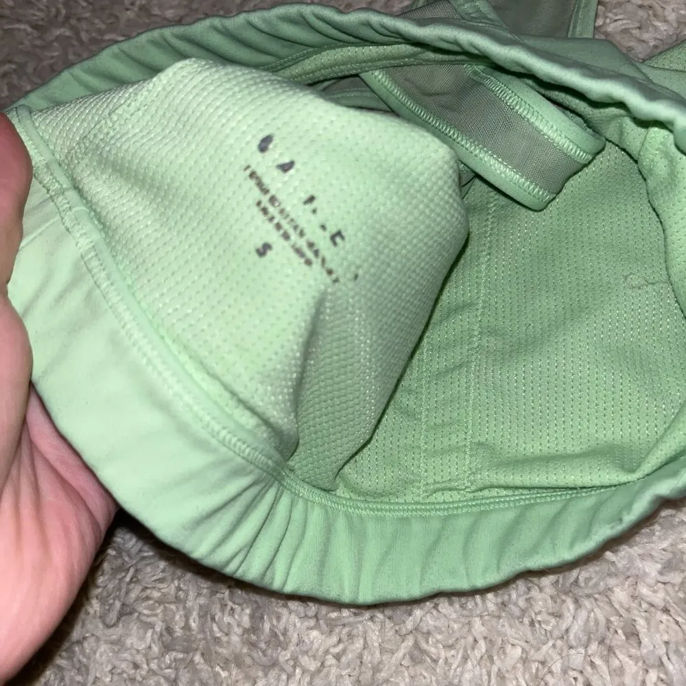 Athelta sport bra size small - Image 3