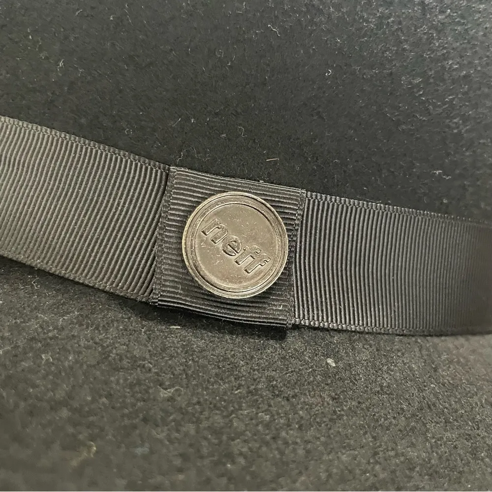 Neff Women’s Venus Hat Black - Image 6