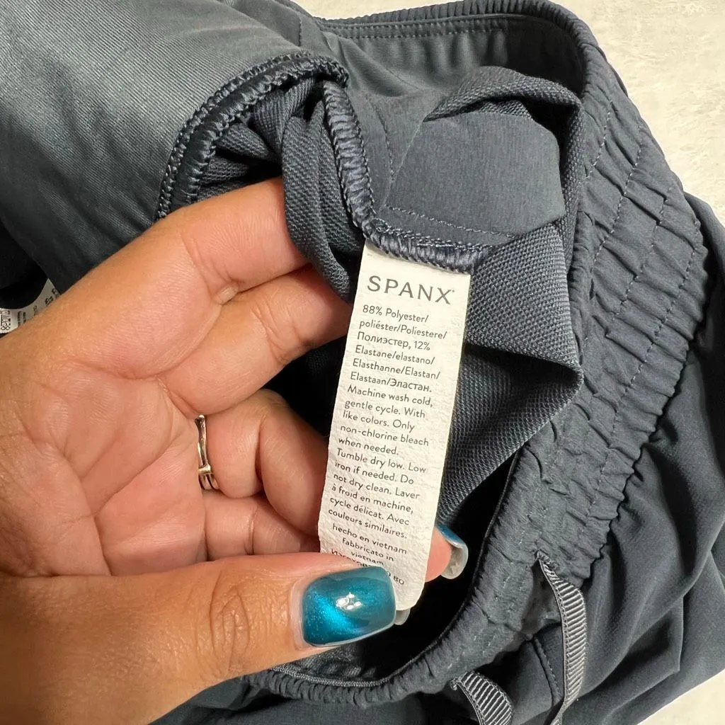 Spanx Out of Office Shorts Dark Storm 2X Women - Image 6