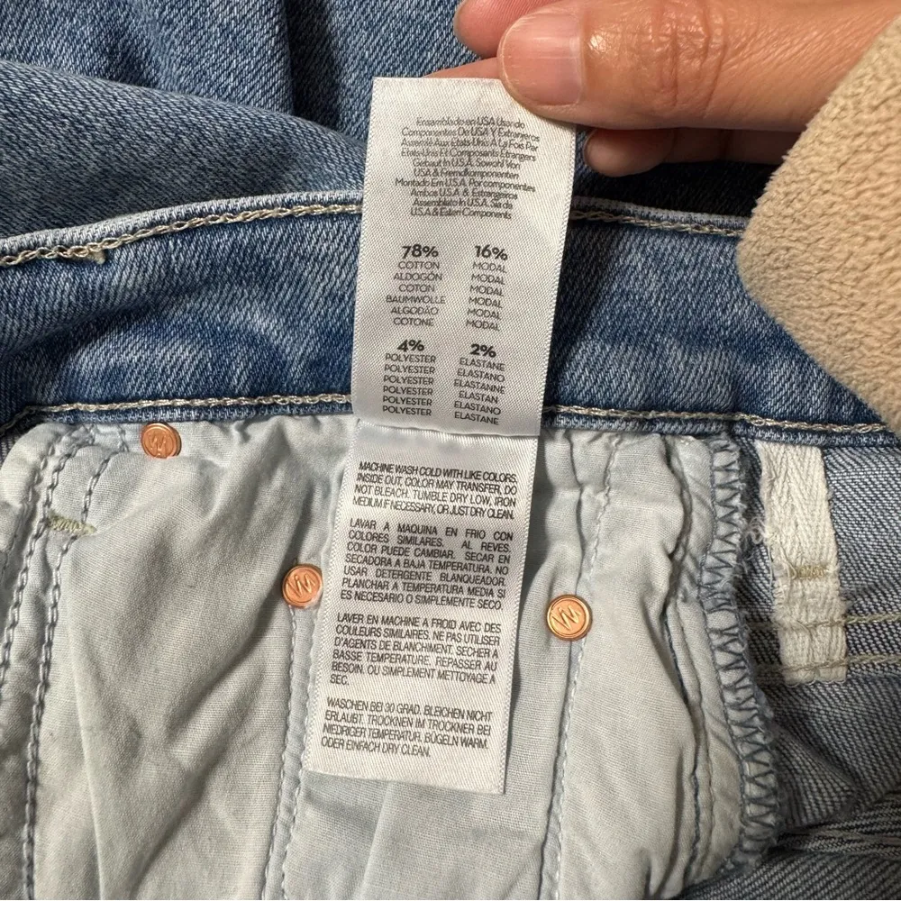 MOTHER The Insider Crop Step Fray Love in A Boat Distressed Jeans Size 28 Blue - Image 13