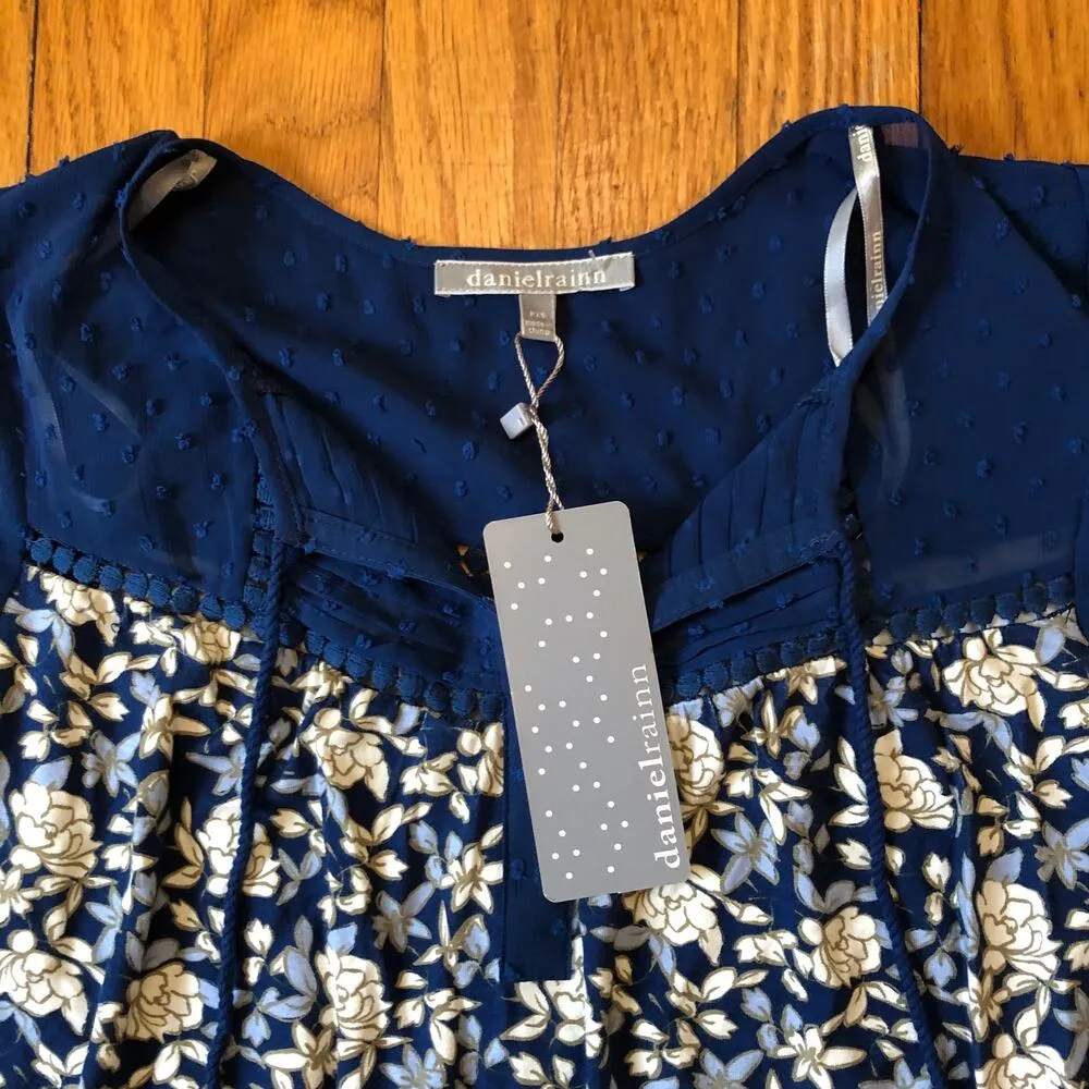 Daniel Rainn NWT Women's Blue Floral Cap Sleeve Blouse - Size Petite XS - Image 4