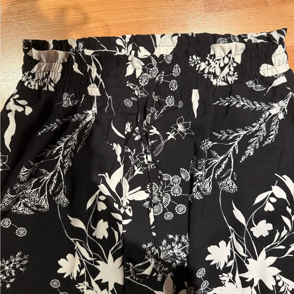 Floral Black and White Maxi Skirt Size XL - Image 4