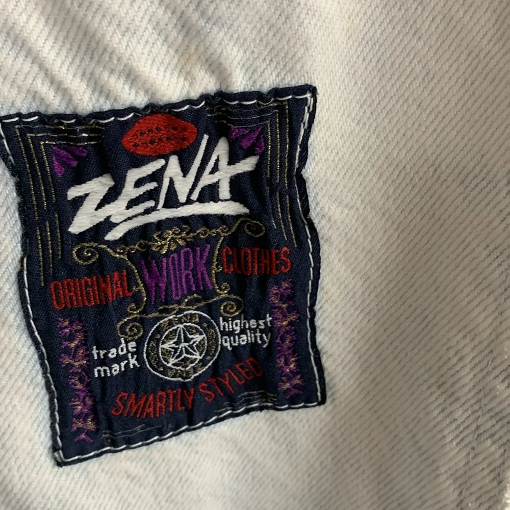 Vintage Zena Acid-Washed High-Waisted Distressed Jeans Size 27 - Image 5