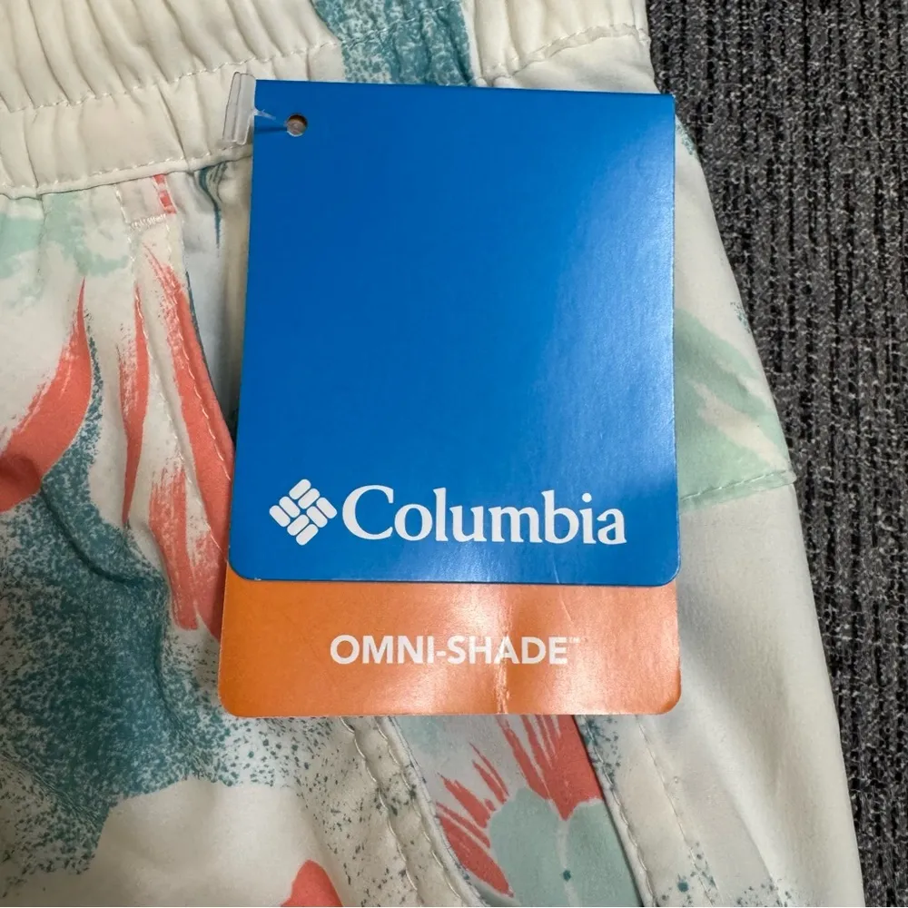 Columbia Women’s Bogata Bay Stretch Printed Shorts - Image 11