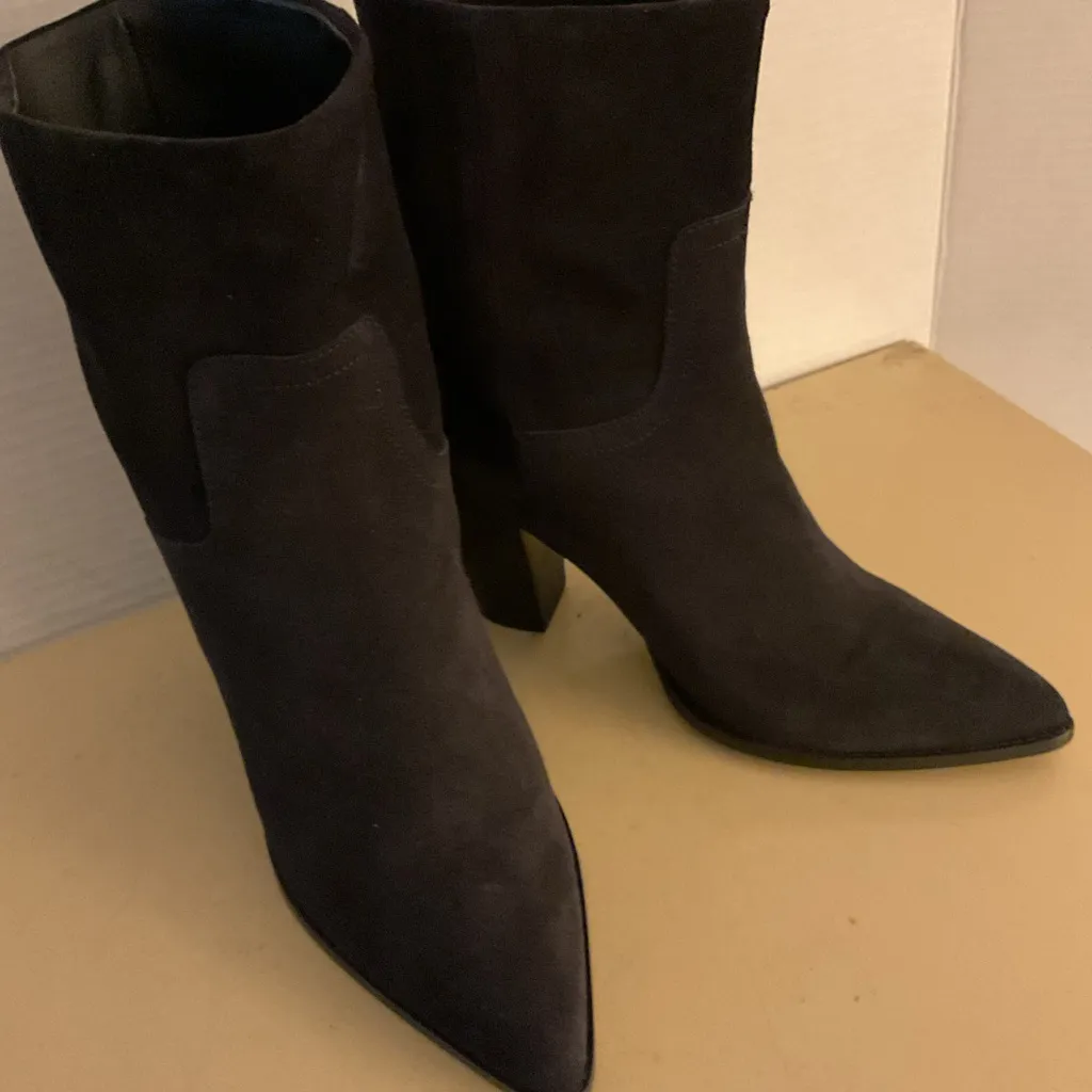 Brochu Walker The Marta women black suede heel boots size 9 - Image 6