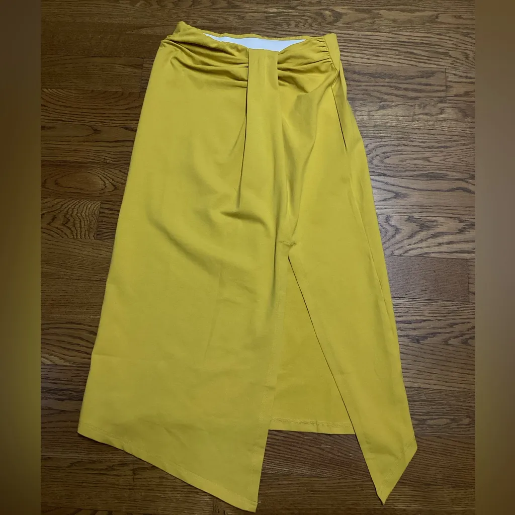 Faux wrap midi skirt from Terea. Lemon yellow. Size Medium Yellow - Image 2
