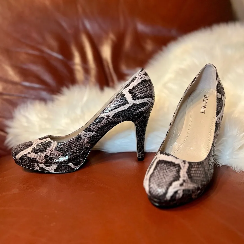 Ellen Tracy  Snakeskin Heels - Image 2