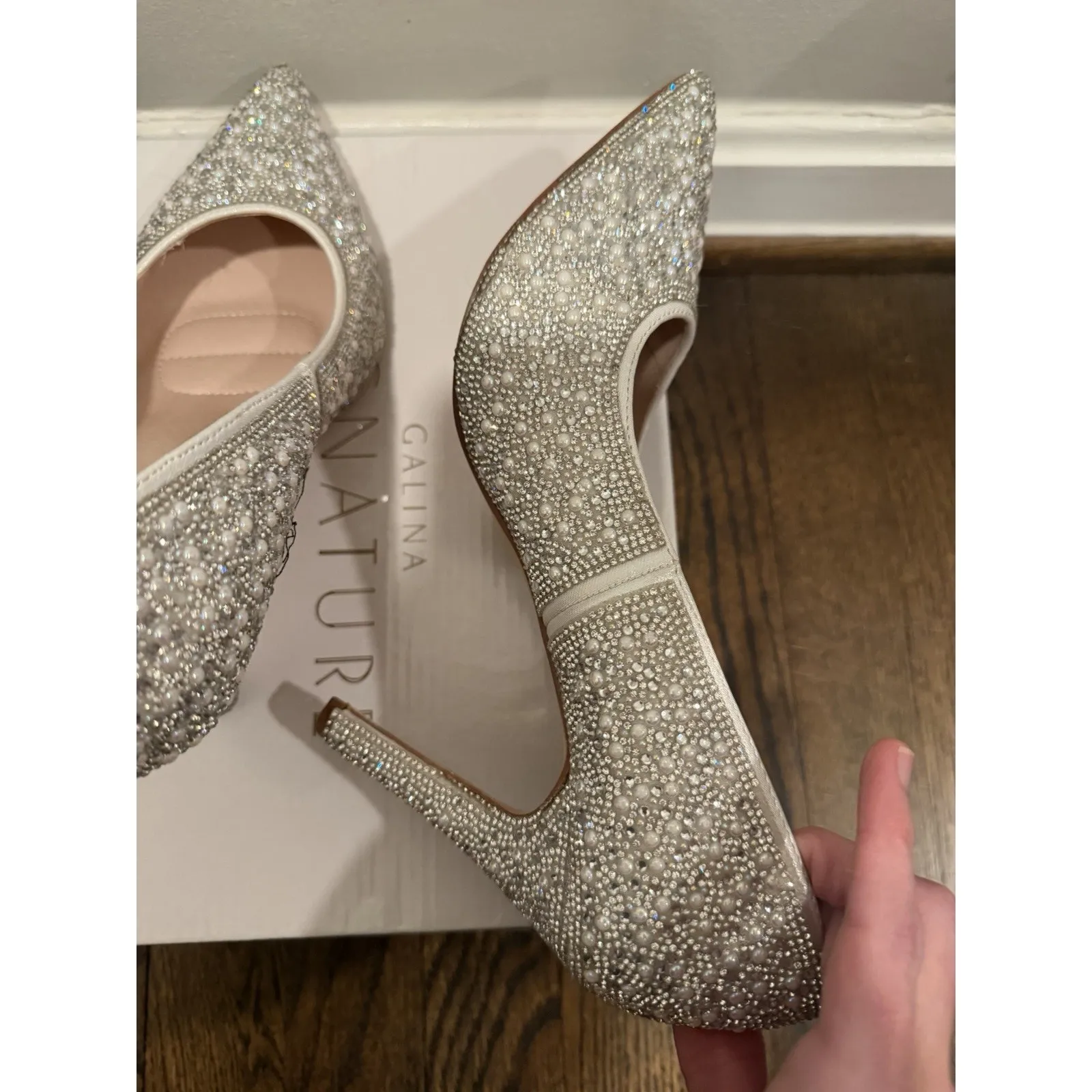 Galina Signature Bedazzled Jeweled Pumps Sz 9W NIB White - Image 13