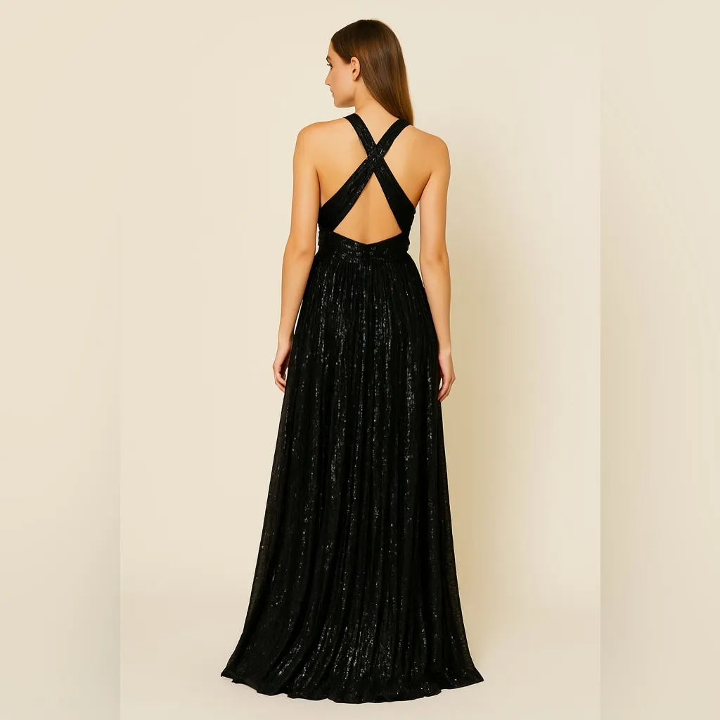 Chic Black Evening Gown - Image 2