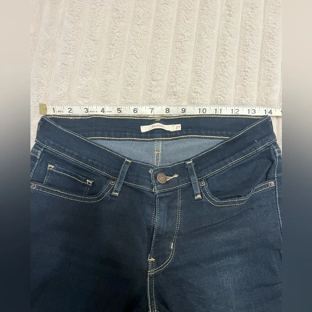 Levi’s 711 skinny jeans size 27 EUC - Image 6