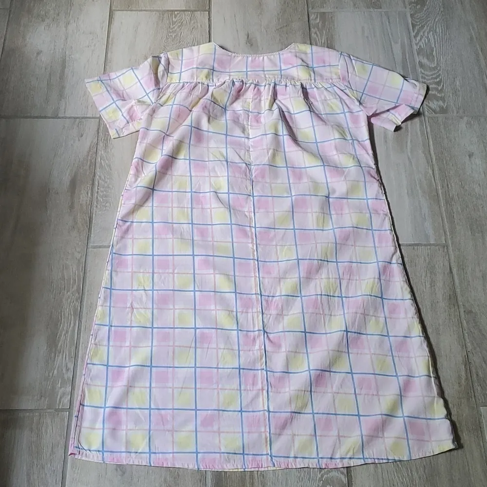Country Store Plaid Cotton Blend Short Sleeve Nightgown Size M - Image 7