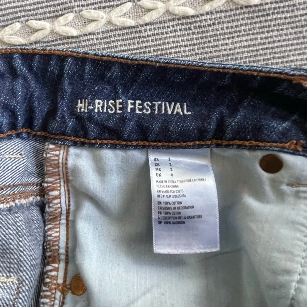 American Eagle High Rise Festival Denim Jean Shorts Frayed Size 2 - Image 3