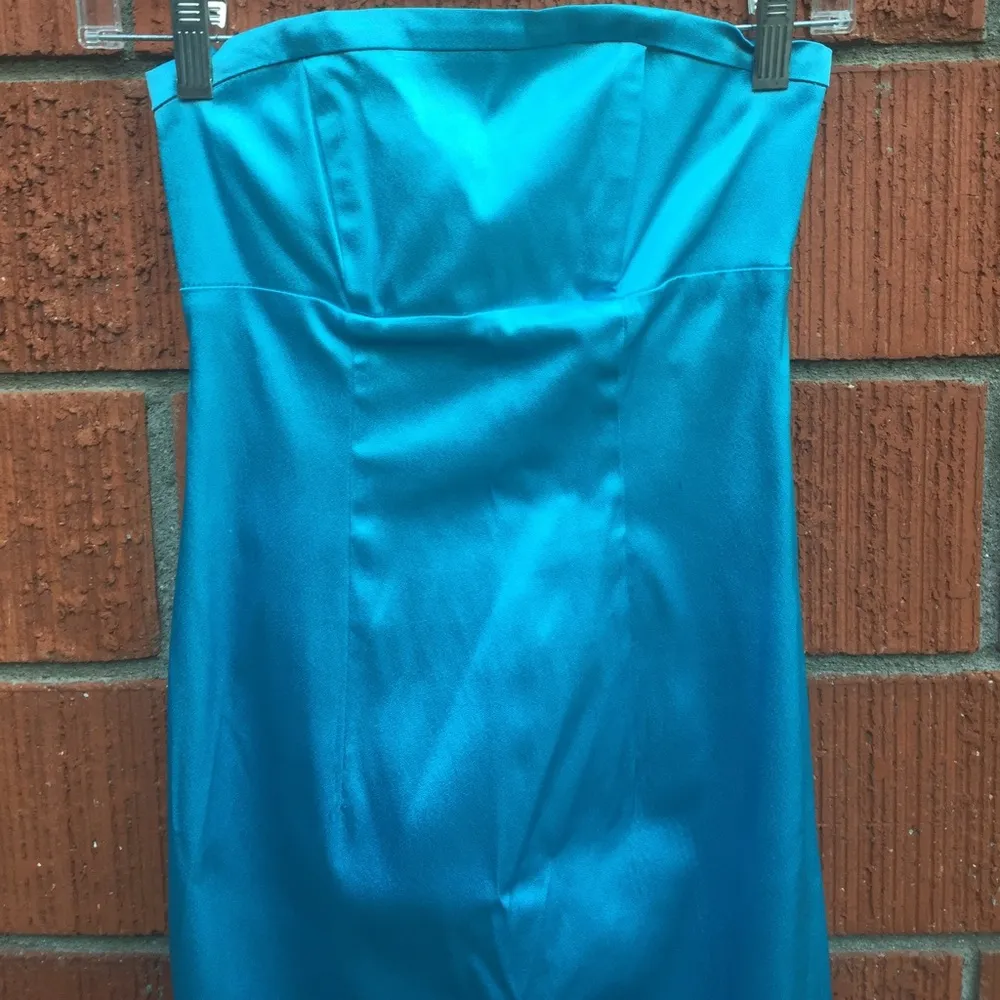 Long strapless Windsor dress. Size 3/4 - Image 2