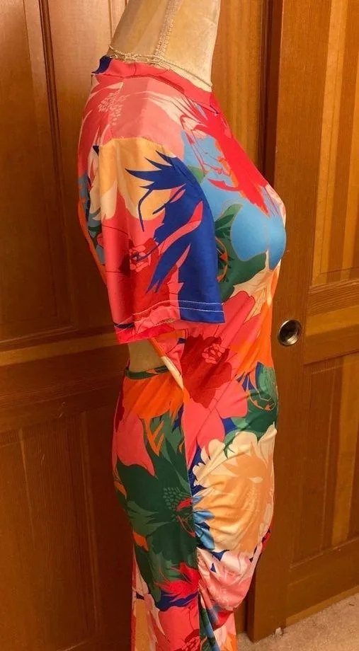 Nwt,  Vibrant Floral Vacay Dress - Image 8