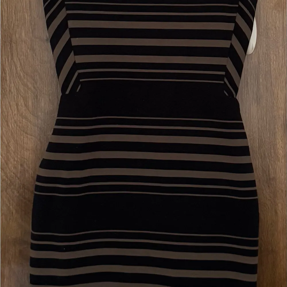 Banana Republic Striped Black and Tan Sleeveless sheath Dress, size 0 office - Image 9