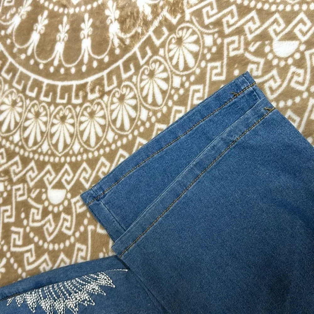 Unbranded Jeans With Embroidery Sz xl Measurements in photos Blue - Image 10