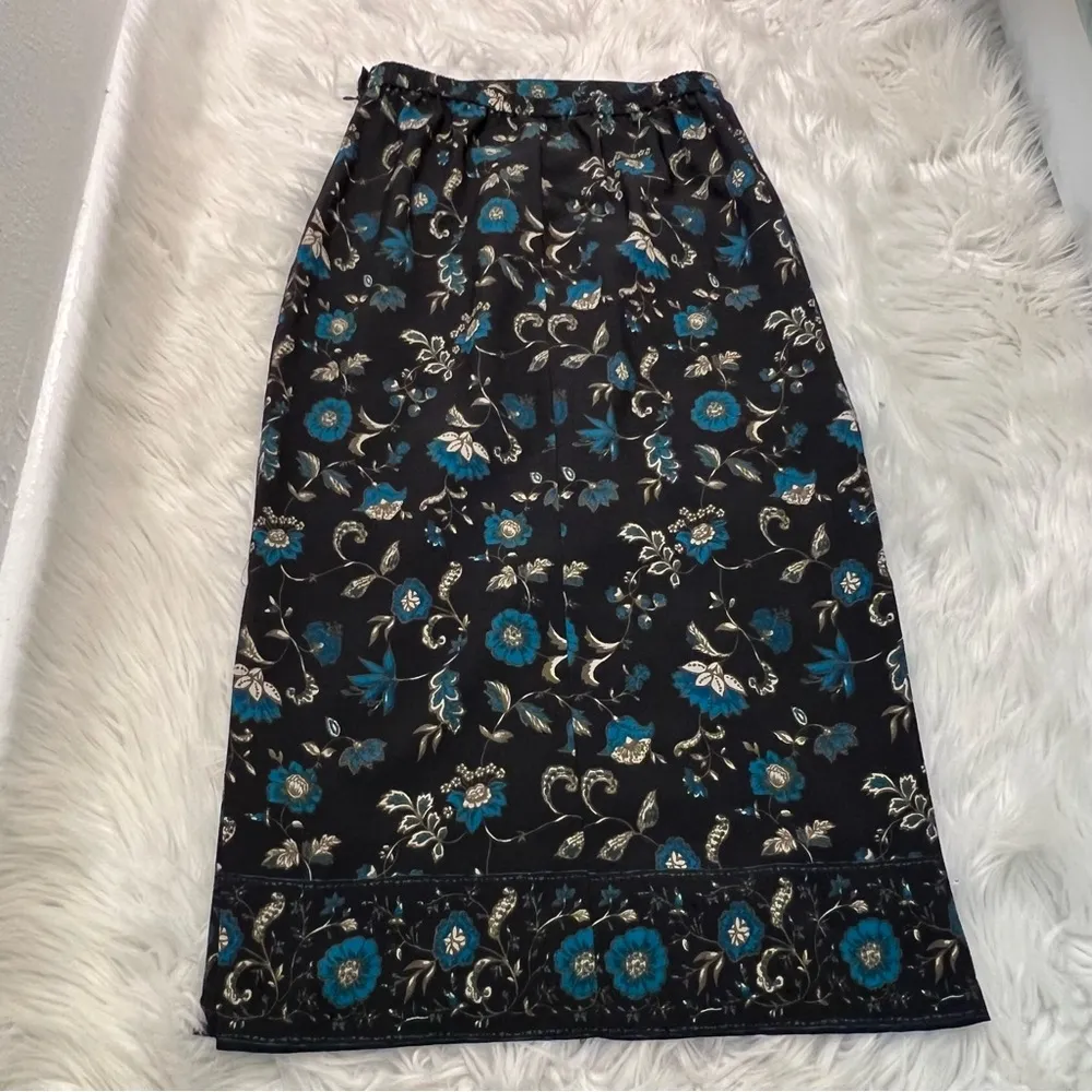Briggs Midi Skirt Black Floral Side Slits - Image 6