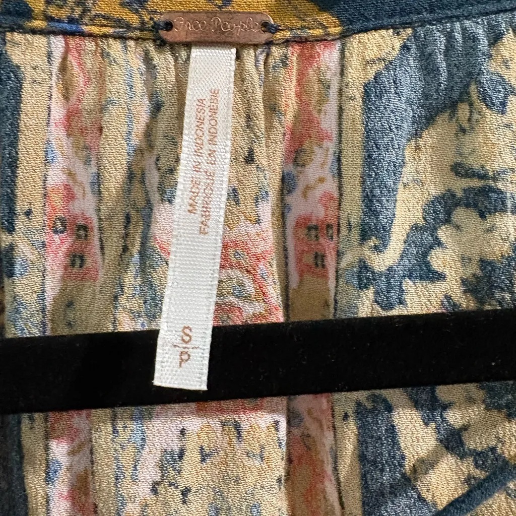 Free People Boho Magic Mystery Tunic Top – Size Small - Image 5