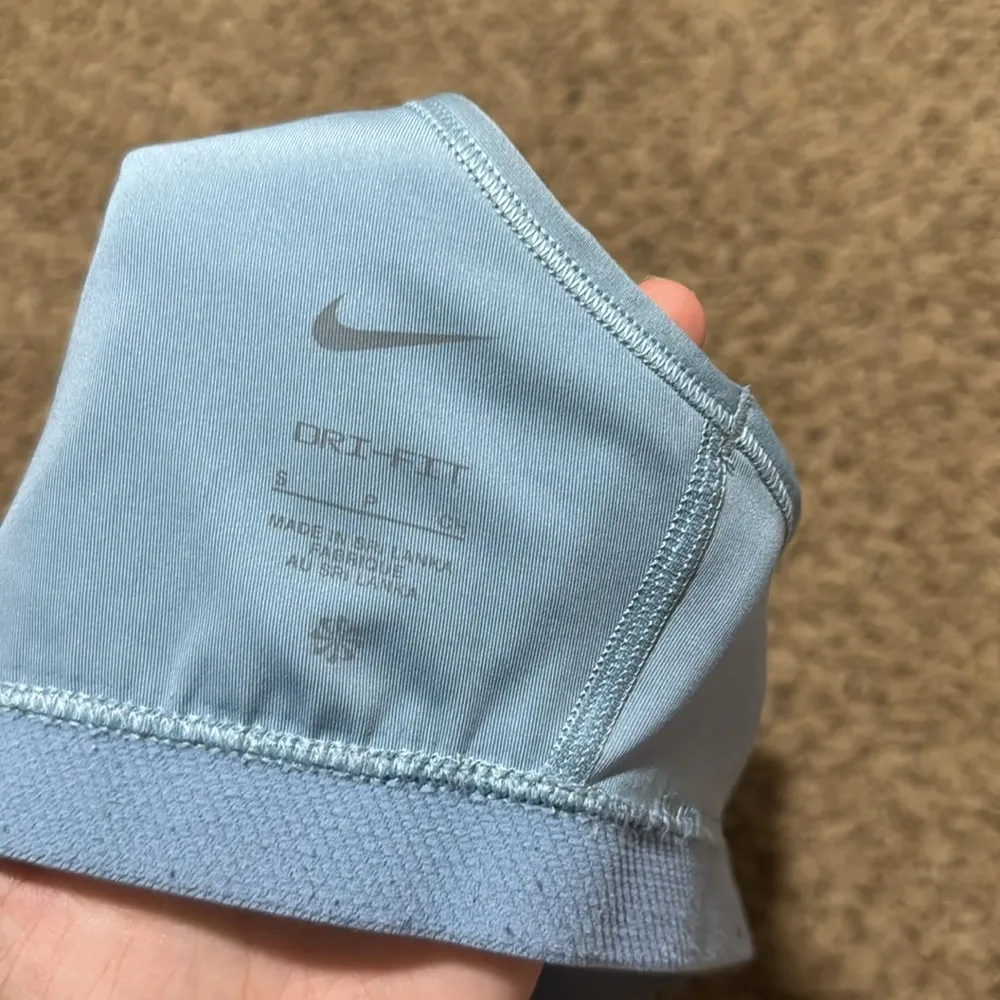 Nike sports bra - Image 4