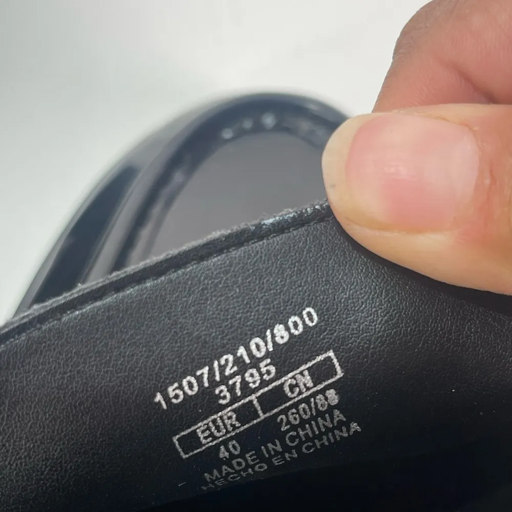 ZARA Black Flat Loafers Gold Chain Women EUR 40 US 9 Preppy Classic  Y2K Shoes - Image 5