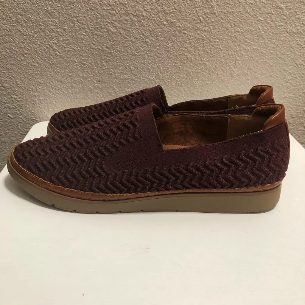 Cobb Hill by New Balance Burgundy Woven Loafers Flats Purple Size 7.5 - Image 2