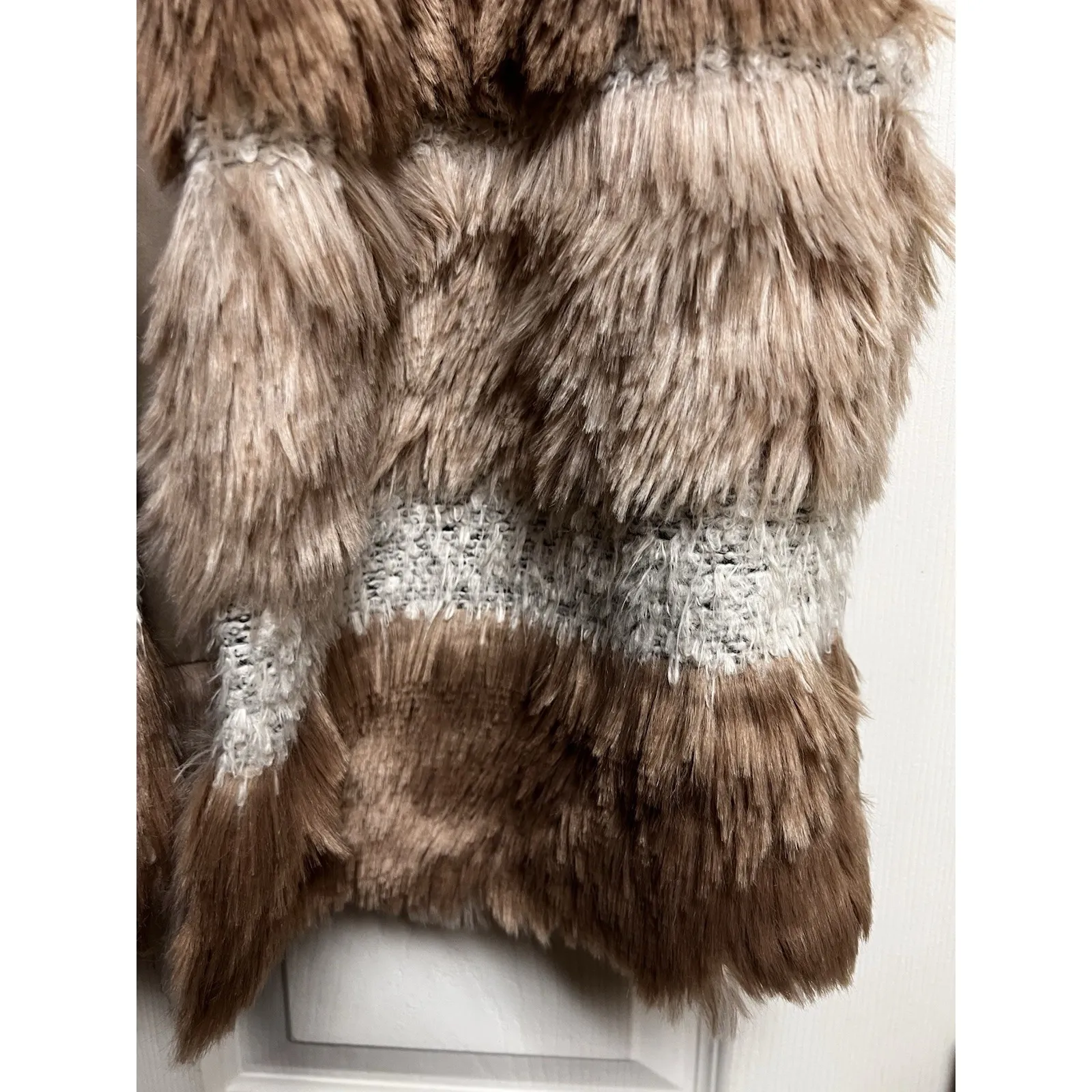 034-007‎ Dylan Los Angeles Faux Fur Vest Womens L Brown Soft Open Front - Image 3