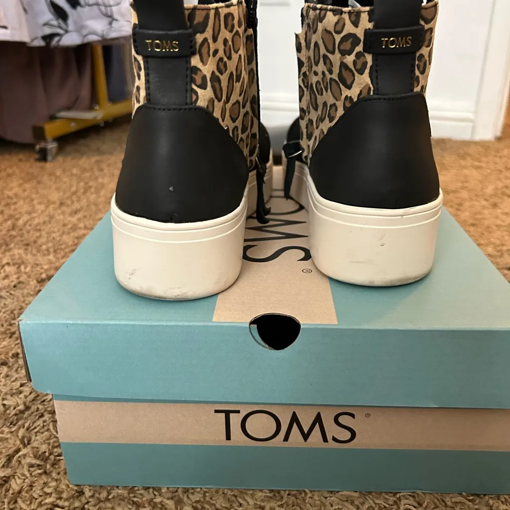 TOMS Black Jamie High-Top Sneakers - Image 4