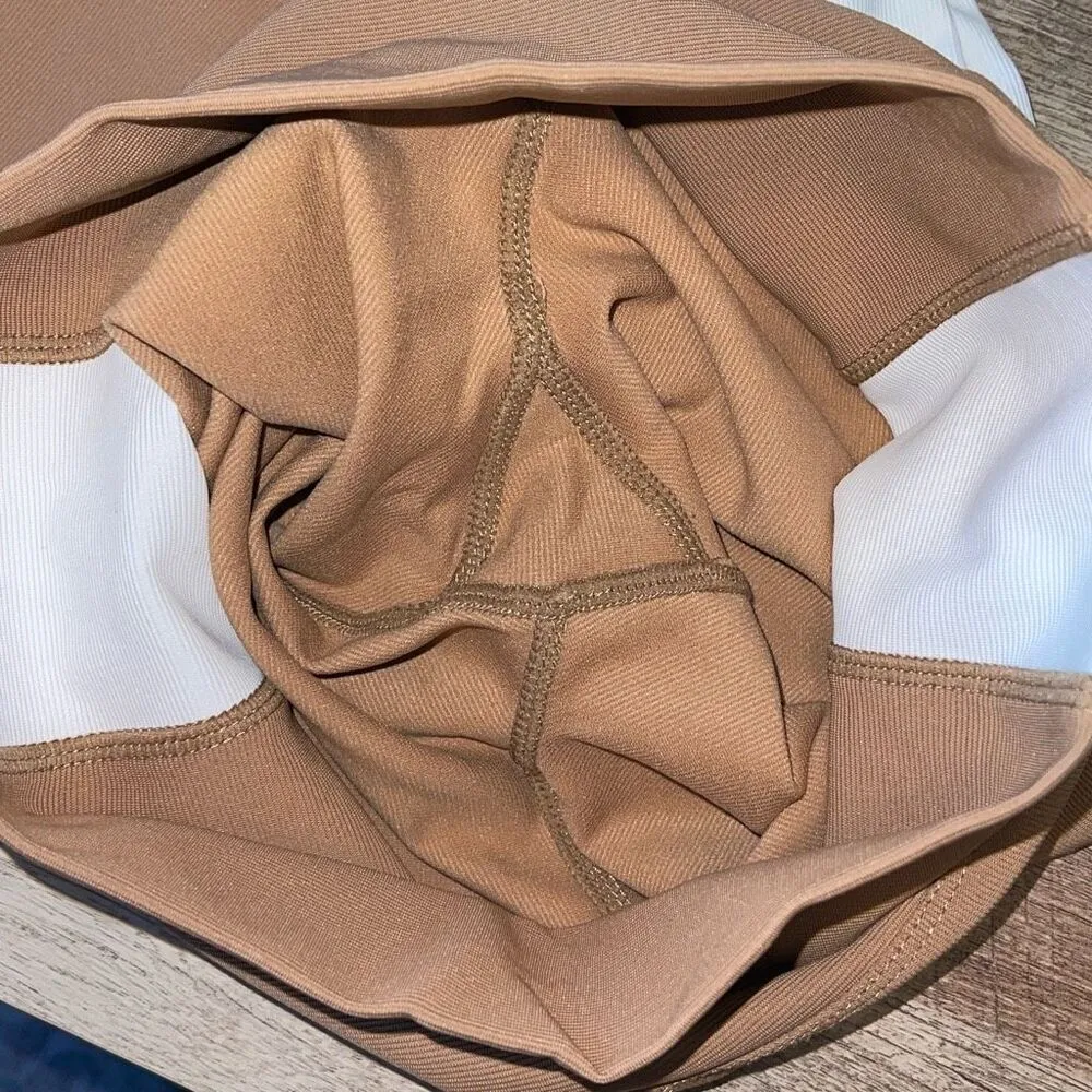 Kyodan ribbed‎ stripe cropped leggings Color Block Tan White Size Small NWOT - Image 4