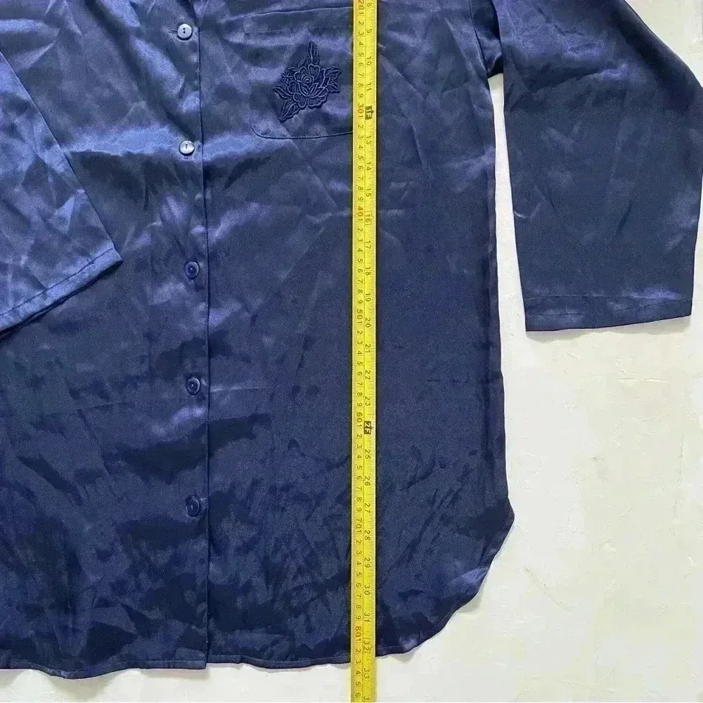 Victoria’s Secret navy slinky satin button down sleepwear night shirt pajama M - Image 7