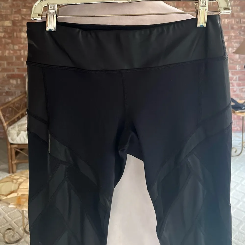 VMMV Black Leggings Faux Leather Satin Mesh M Workout Gym Athleisure Yoga Size M - Image 3