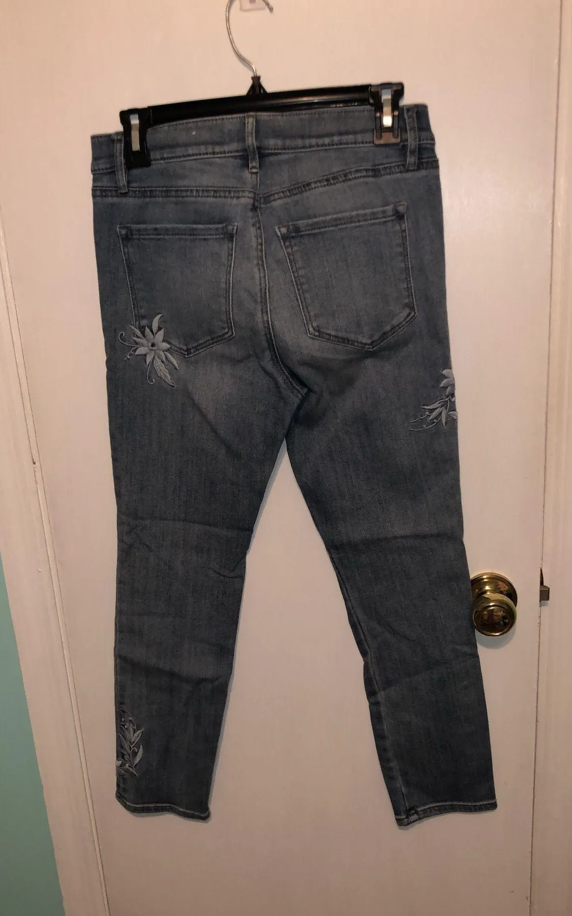 Floral jeans women size 6 - Image 2