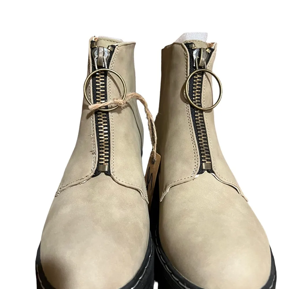 Seven7 tan booties size 9 NIB - Image 3