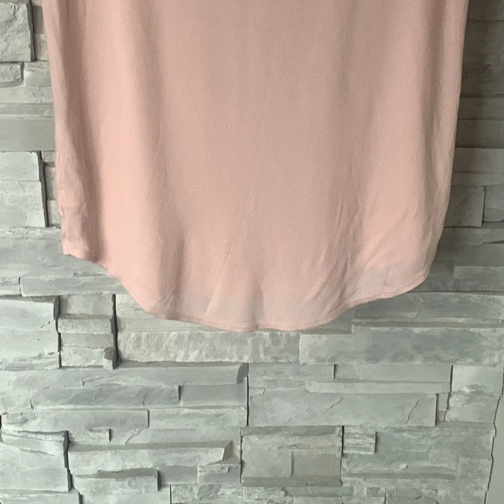 Athlete Revive pink scoop neck - Image 6