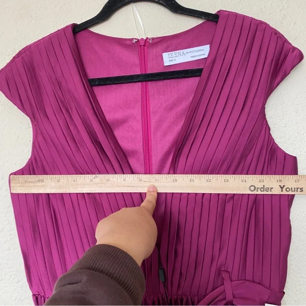 Mac Duggal Pleated Plunge Neck Belted Satin Gown size 8 $458‎ - Image 10