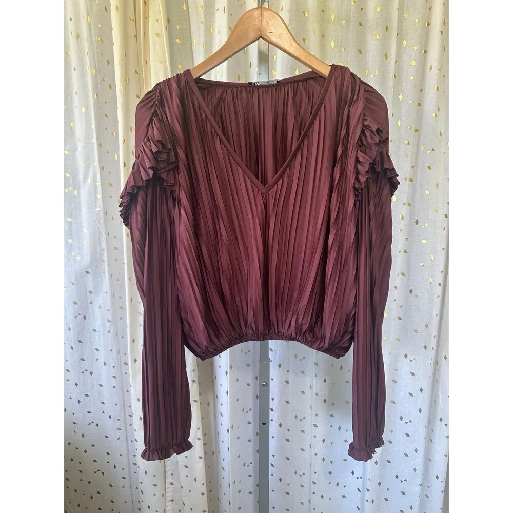 Zara Women's Slight Sheen Accordion Pleated Ruffle Elastic Waist V-Neck Top M - Image 5