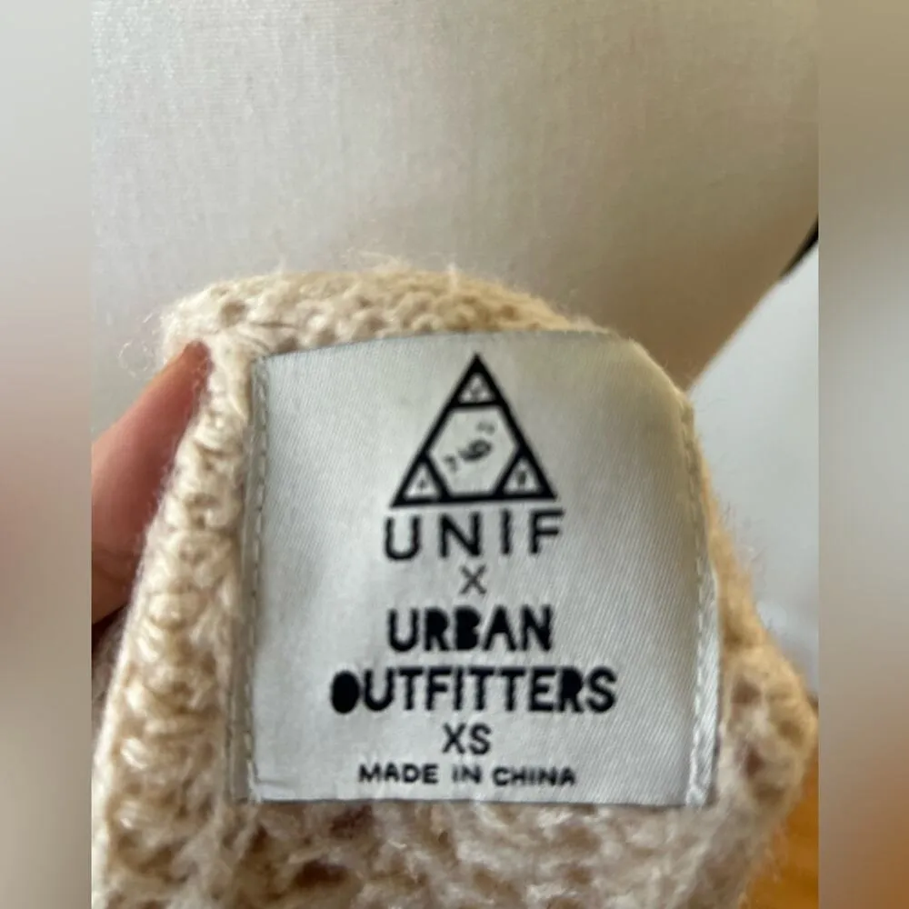 UNIF X Urban Outfitters Beige Cream Knit Chunky Oversize Sweater - Image 4